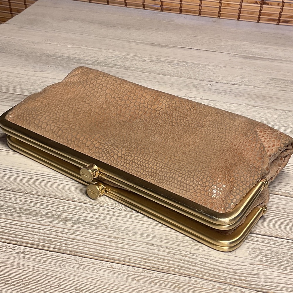 HOBO THE ORIGINAL Lauren Clutch Wallet in Exotic Print double kiss lock